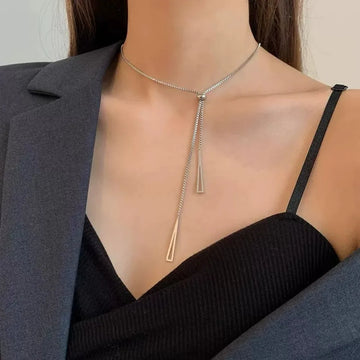 Ivella Lariat